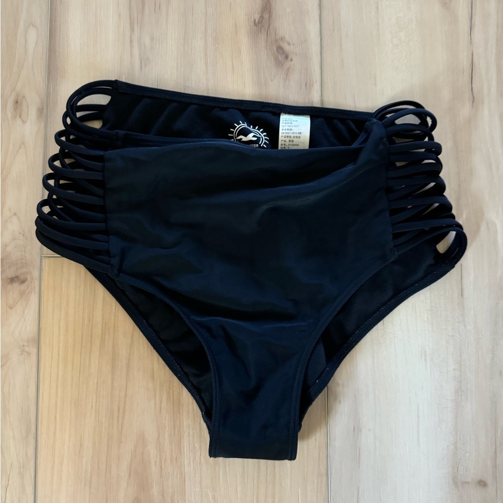 Hollister | High Rise Swimsuit Bottoms | Small